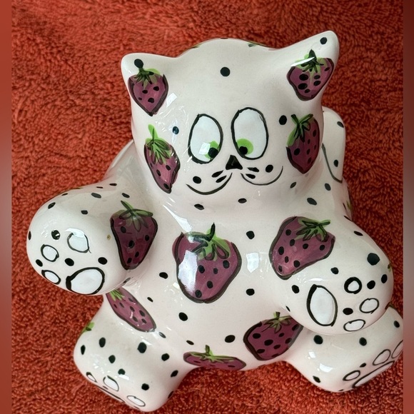 Bella Casa by Ganz 'MEOWBERRY' Kitty Cat Piggy Bank EUC Pink & purple Strawberry - Picture 5 of 7